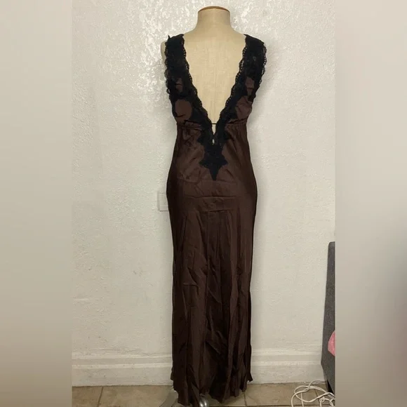 Rumored Venice Maxi Dress (Espresso) NWT - Picture 3 of 7